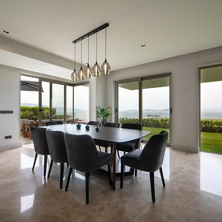 Villa The View *